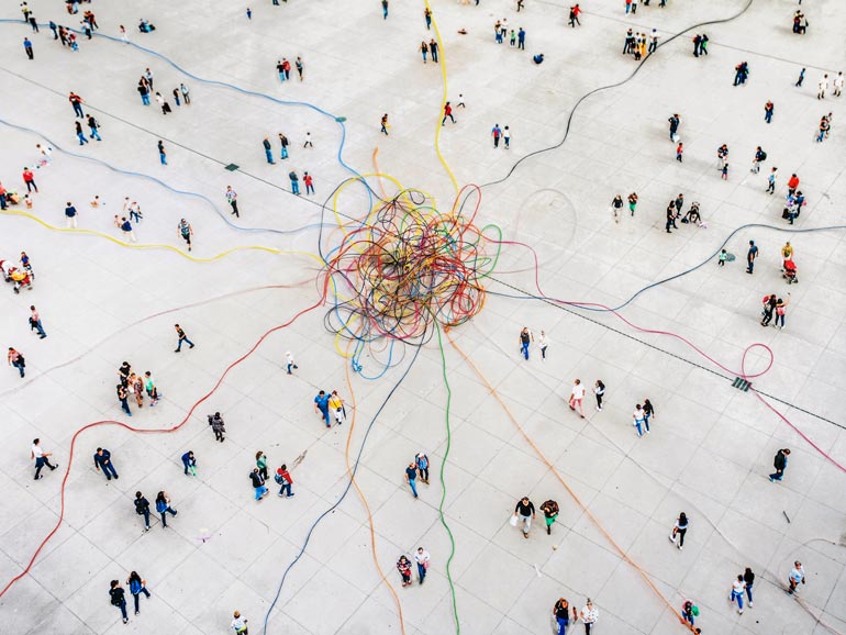 Menschen auf einem Platz