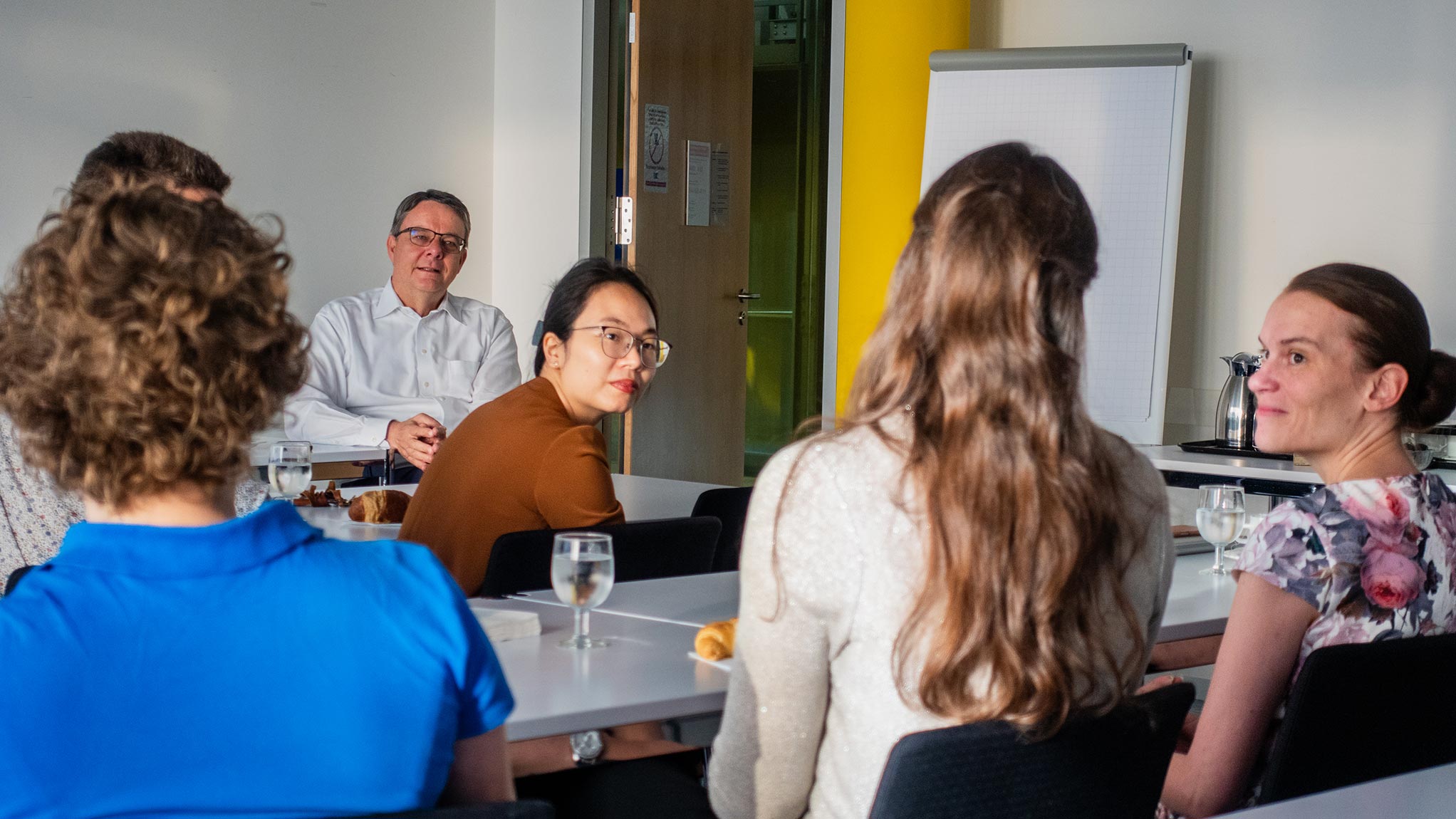 Michael Schaepman with UZH members at 